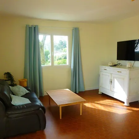 House With Breathtaking View Of The לאקאנו